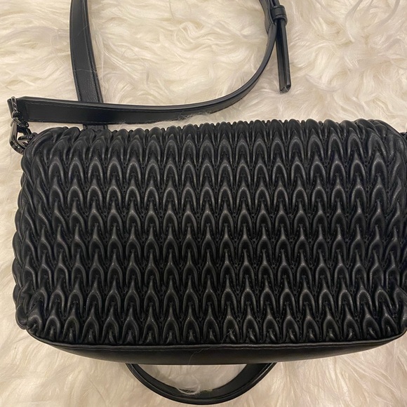 Emporio Armani sling bag - Picture 3 of 6